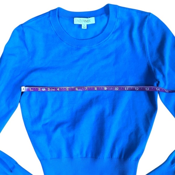 INTERMIX Blue Crew Neck Sweater Long Sleeve Size Small - Picture 3 of 6